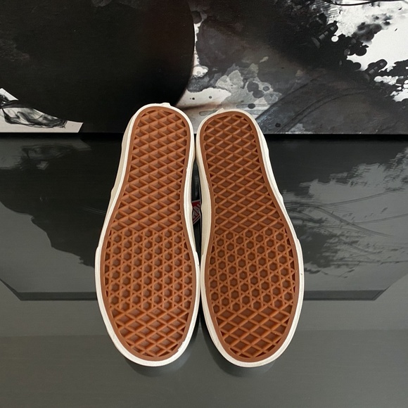 WOMENS VANS UA ERA SF BLACK AND PURPLE - NEW - Picture 6 of 9